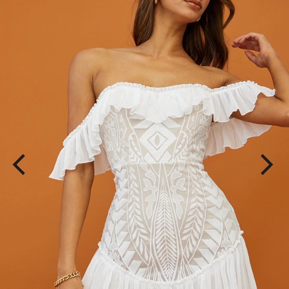 Selfie Leslie Cream Embroidered Wedding Dress - Picture 5 of 9